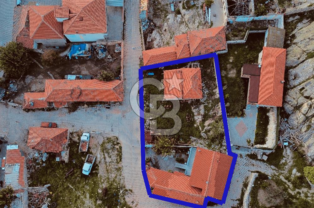 Foça Gerenköy'de Satılık 712 m2 Arsa