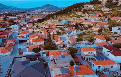 Foça Gerenköy'de Satılık 712 m2 Arsa