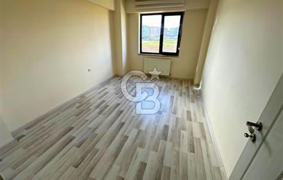 Çanakkale Esenler Kutluay Store 2'de Kiralık Ara Kat 3+1 Daire