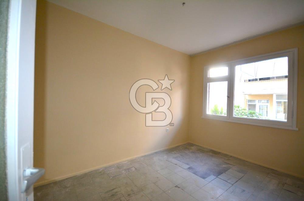 Karşıyaka Kilise Sokağında Satılık 125m2 3+1 Daire