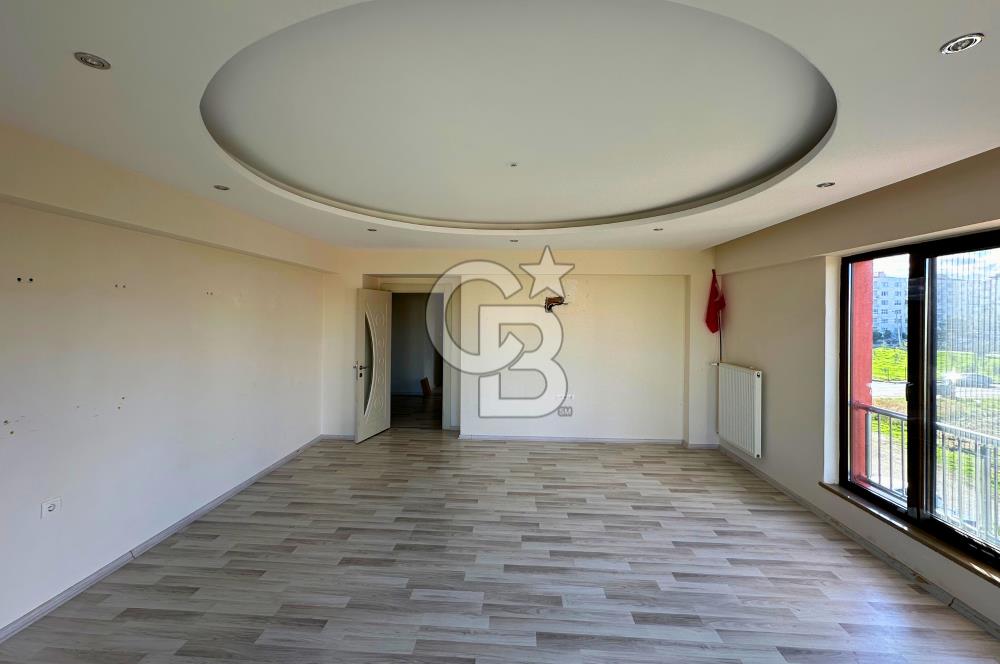 Çanakkale Esenler Kutluay Store 2'de Kiralık Ara Kat 3+1 Daire