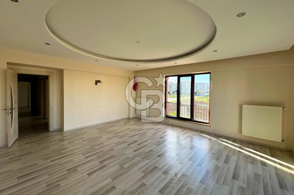 Çanakkale Esenler Kutluay Store 2'de Kiralık Ara Kat 3+1 Daire