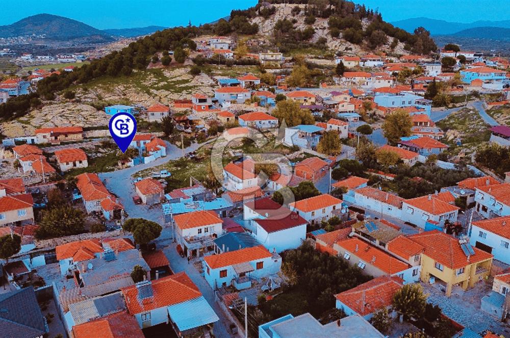 Foça Gerenköy'de Satılık 712 m2 Arsa