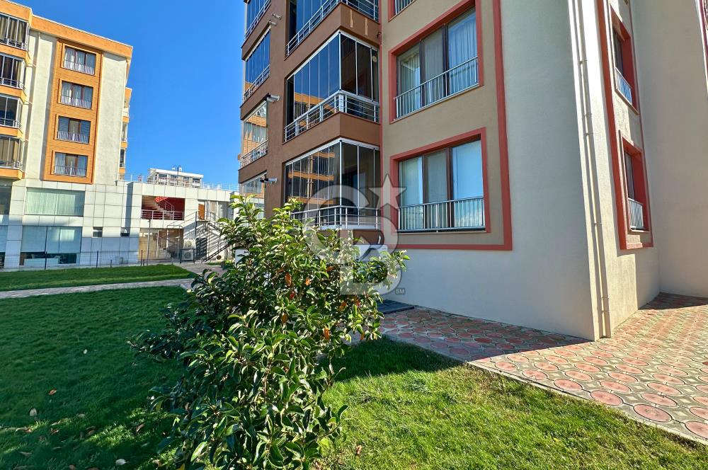 Çanakkale Esenler Kutluay Store 2'de Kiralık Ara Kat 3+1 Daire