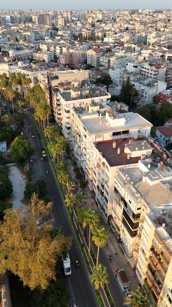 ANTALYA MURATPAŞA'DA IŞIKLAR BÖLGESİNDE ULTRA LÜKS SATILIK 3+1