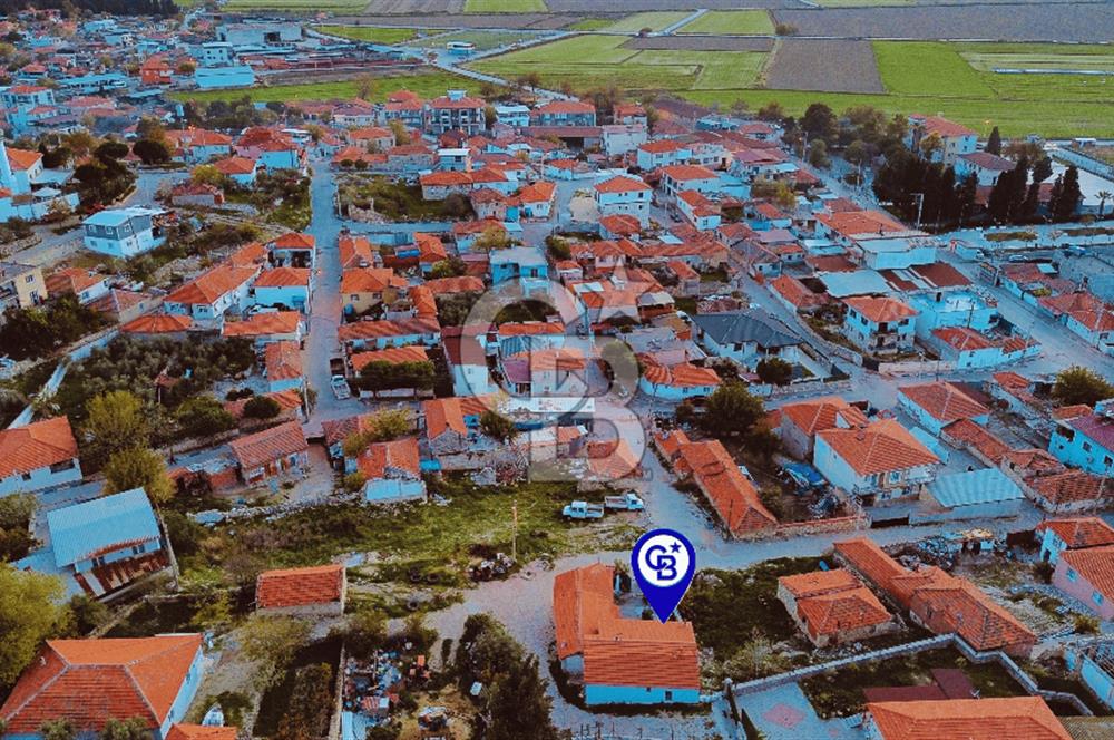 Foça Gerenköy'de Satılık 712 m2 Arsa