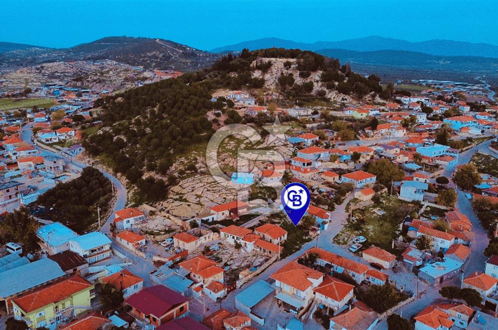 Foça Gerenköy'de Satılık 712 m2 Arsa