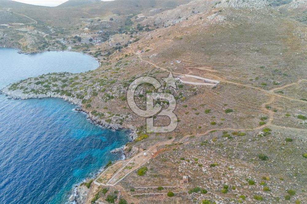 CB MARİNA' DAN BOZBURUN'DA DENİZE SIFIR SATILIK