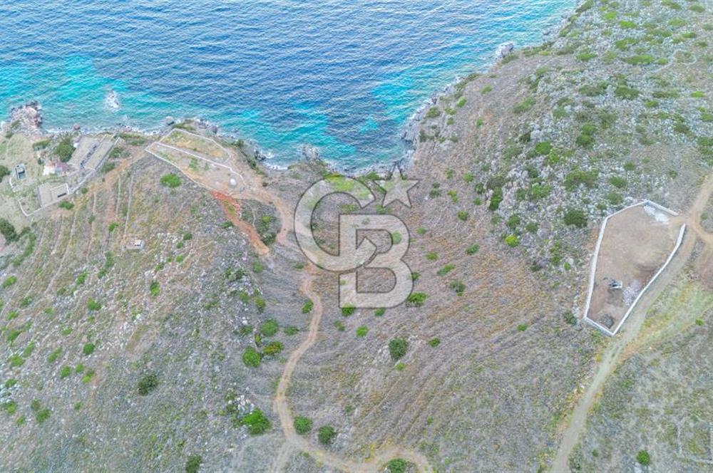 CB MARİNA' DAN BOZBURUN'DA DENİZE SIFIR SATILIK