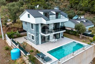 CB MARİNA'DAN 4+1 TRİPLEKS KİRALIK VİLLA - 1 - 318194