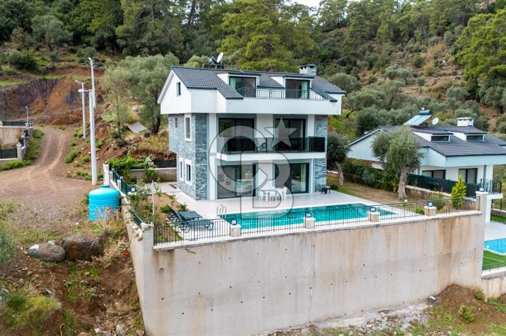 CB MARİNA'DAN 4+1 TRİPLEKS KİRALIK VİLLA