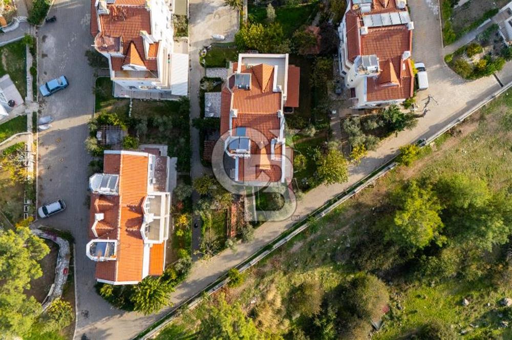 CB MARİNA'DAN ÖRNEKKENT SİTESİNDE FORLEKS VİLLA 