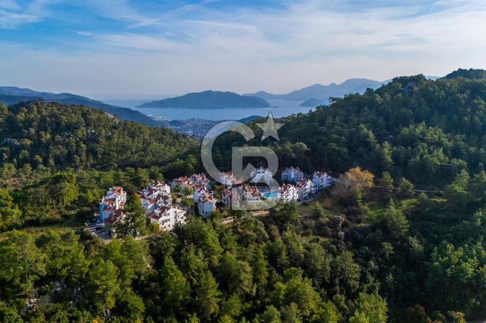 CB MARİNA'DAN ÖRNEKKENT SİTESİNDE FORLEKS VİLLA 