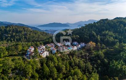 CB MARİNA'DAN ÖRNEKKENT SİTESİNDE FORLEKS VİLLA 
