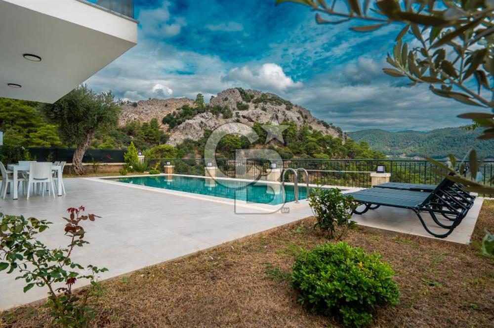 CB MARİNA'DAN 4+1 TRİPLEKS KİRALIK VİLLA