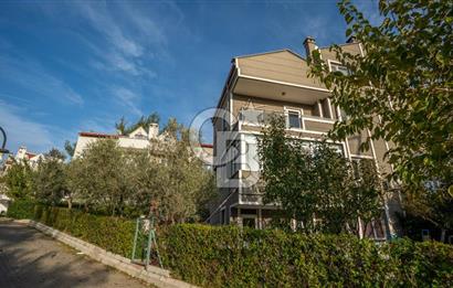 CB MARİNA'DAN ÖRNEKKENT SİTESİNDE FORLEKS VİLLA 