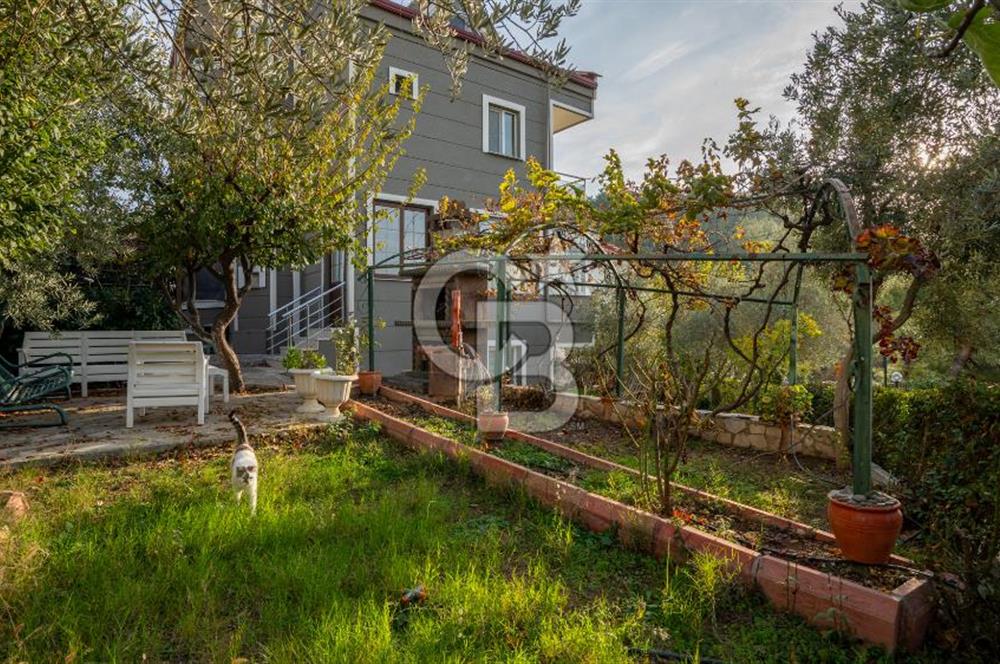 CB MARİNA'DAN ÖRNEKKENT SİTESİNDE FORLEKS VİLLA 