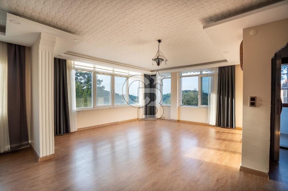 CB MARİNA'DAN ÖRNEKKENT SİTESİNDE FORLEKS VİLLA 