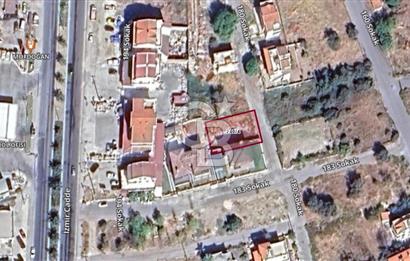 Karaburun Mordoğan Merkez’de Caddeye Yakın Villa Arsası