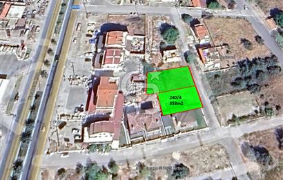 Karaburun Mordoğan Merkez’de Caddeye Yakın Villa Arsası