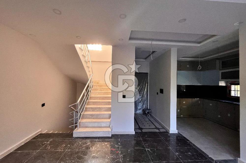 Marmaris İçmeler’de 4+1 Satılık Sıfır İkiz Villa
