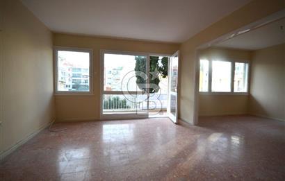 Karşıyaka Kilise Sokağında Satılık 125m2 3+1 Daire