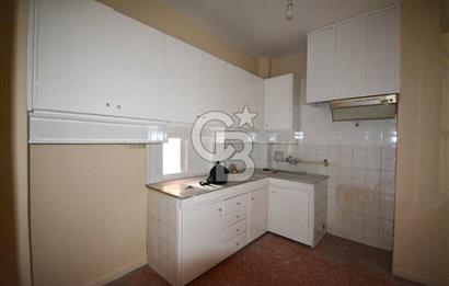 Karşıyaka Kilise Sokağında Satılık 125m2 3+1 Daire