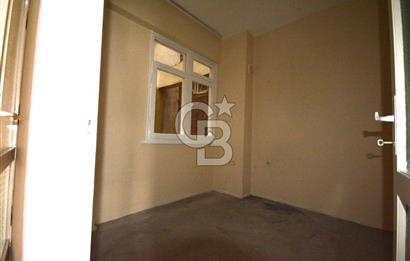 Karşıyaka Kilise Sokağında Satılık 125m2 3+1 Daire