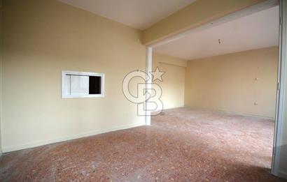 Karşıyaka Kilise Sokağında Satılık 125m2 3+1 Daire