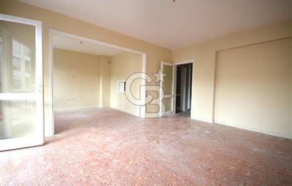 Karşıyaka Kilise Sokağında Satılık 125m2 3+1 Daire