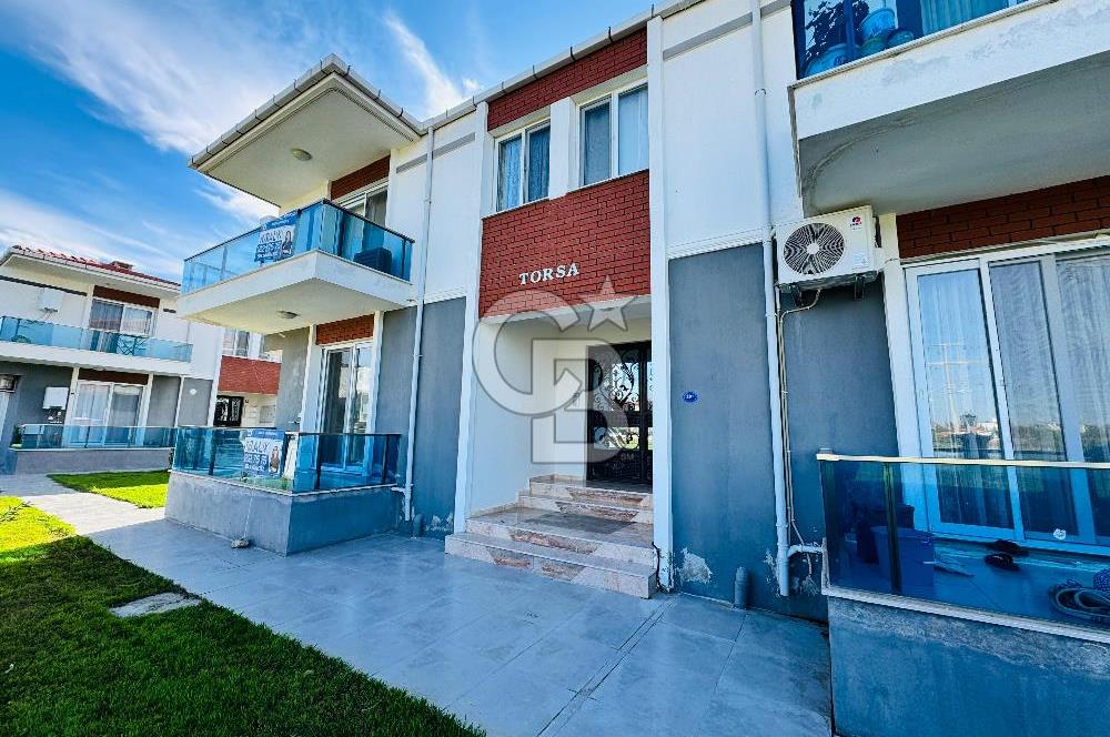 Foça Kazım Dirik Mah. Kiralık Site İçerisinde 1+1 Daire