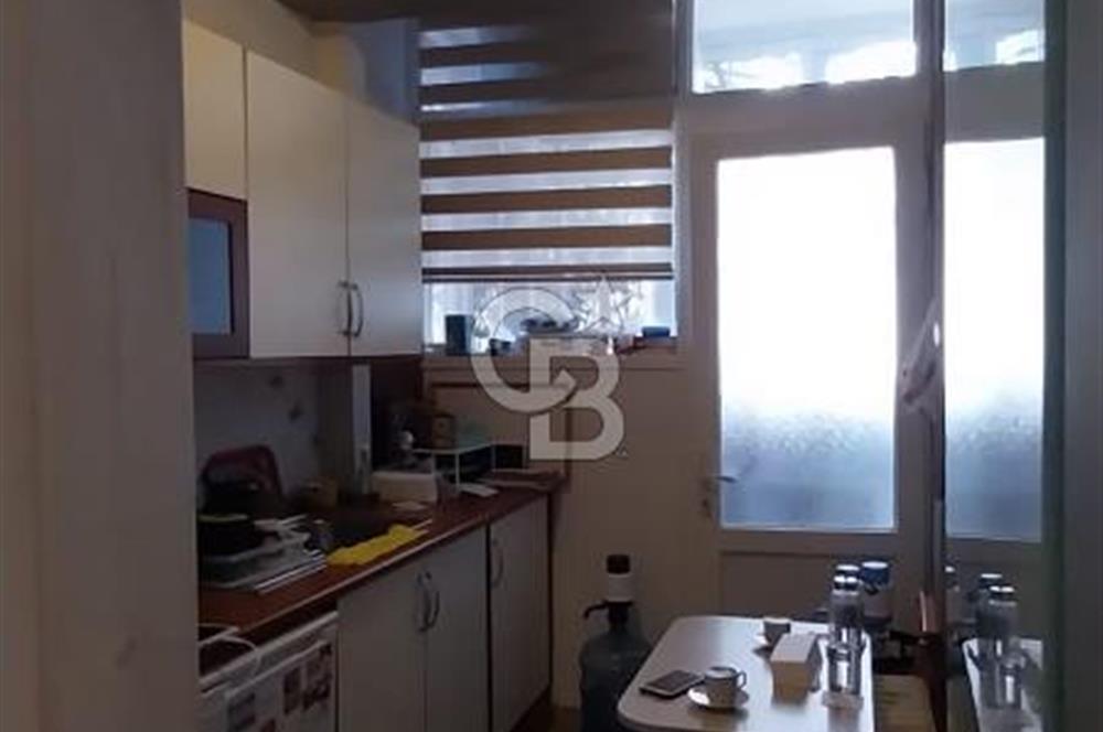 Bağdat Caddesi Feneryolu Kiralık 4+1 Giriş Kat  Hazır Muayenehane /Ofis/ Konut