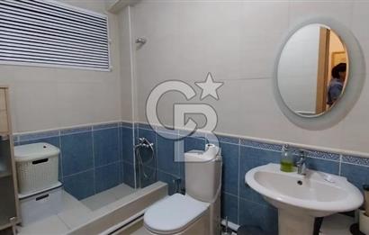 Bağdat Caddesi Feneryolu Kiralık 4+1 Giriş Kat  Hazır Muayenehane /Ofis/ Konut