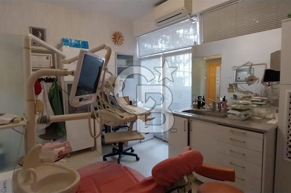 Bağdat Caddesi Feneryolu Kiralık 4+1 Giriş Kat  Hazır Muayenehane /Ofis/ Konut