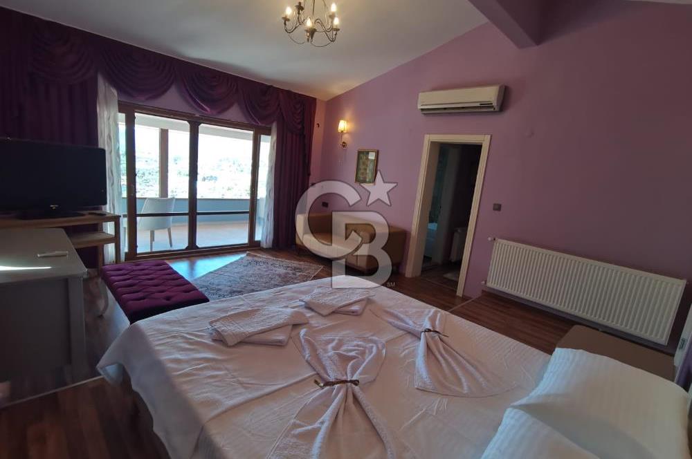 Hisarönü'nde Manzaralı,Ruhsatlı, Müstakil Geniş Aile Villası