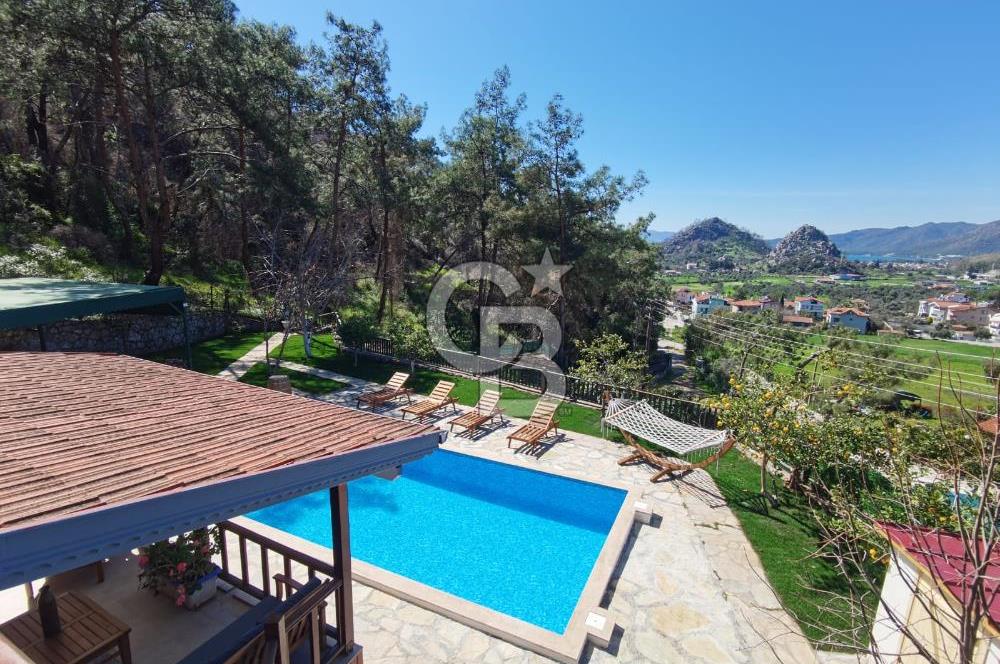 Hisarönü'nde Manzaralı,Ruhsatlı, Müstakil Geniş Aile Villası