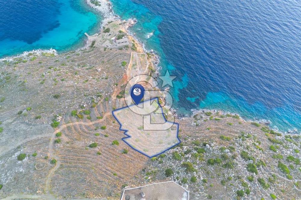 CB MARİNA' DAN BOZBURUN'DA DENİZE SIFIR SATILIK