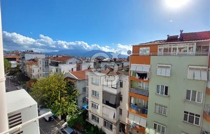 Bornova Merkezde Satılık Kombili Arakat 3+1 Daire