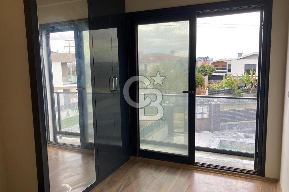 CB SMYRNA'DAN ÇEŞME ILICA'DA MÜSTAKİL HAVUZLU VİLLA