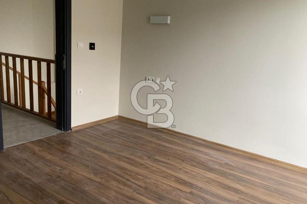 CB SMYRNA'DAN ÇEŞME ILICA'DA MÜSTAKİL HAVUZLU VİLLA