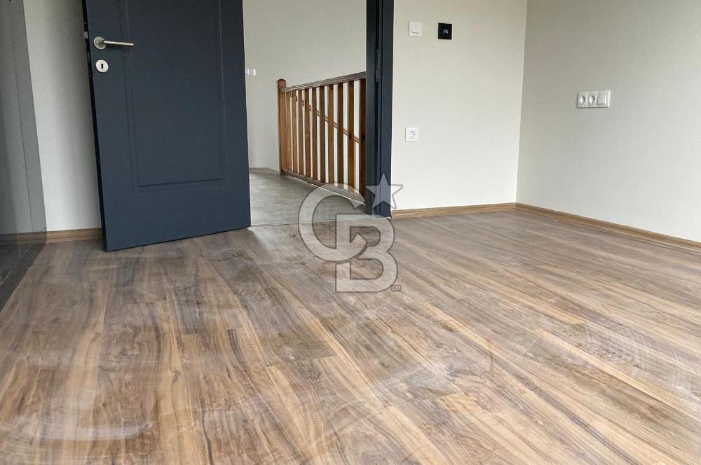 CB SMYRNA'DAN ÇEŞME ILICA'DA MÜSTAKİL HAVUZLU VİLLA