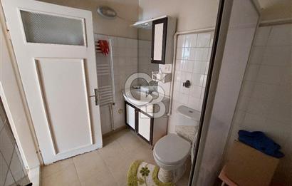 Bornova Merkezde Satılık Kombili Arakat 3+1 Daire