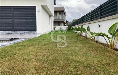 CB SMYRNA'DAN ÇEŞME ILICA'DA MÜSTAKİL HAVUZLU VİLLA