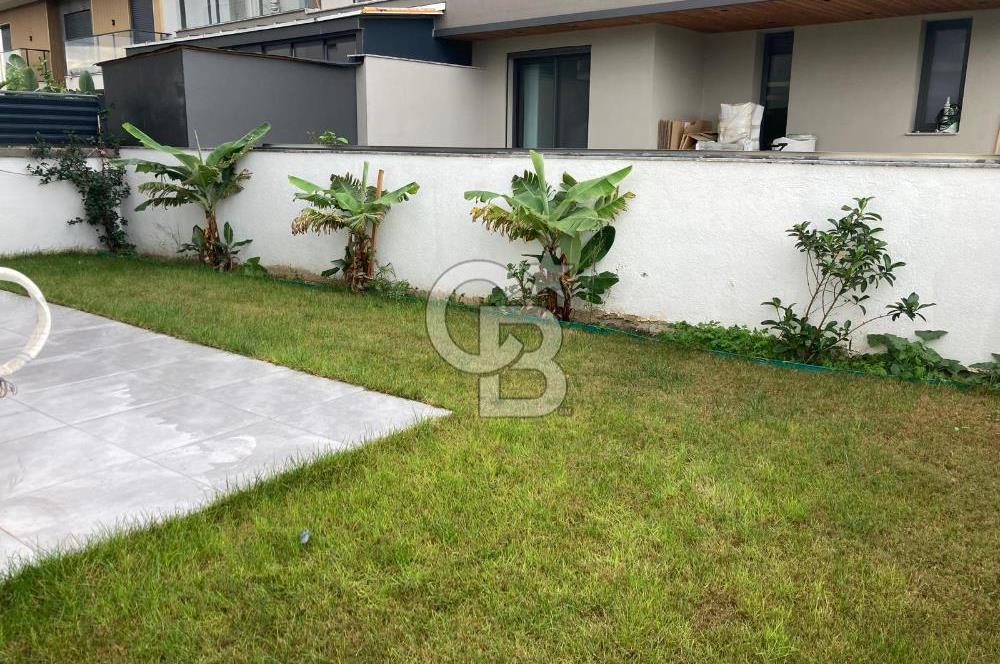 CB SMYRNA'DAN ÇEŞME ILICA'DA MÜSTAKİL HAVUZLU VİLLA