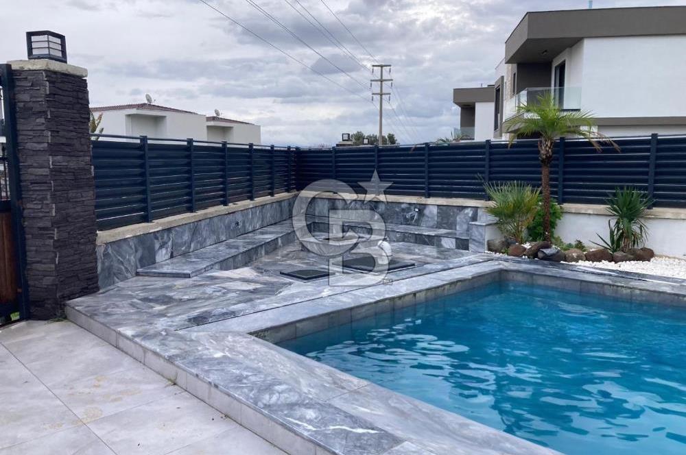 CB SMYRNA'DAN ÇEŞME ILICA'DA MÜSTAKİL HAVUZLU VİLLA