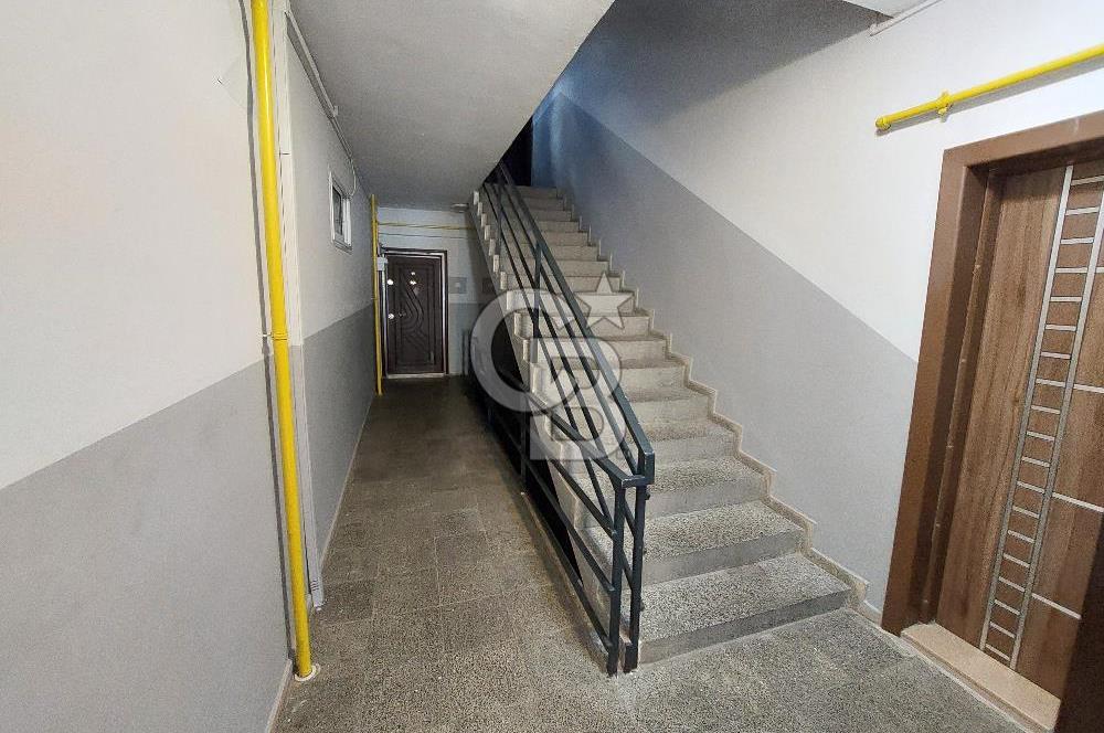 Bornova Merkezde Satılık Kombili Arakat 3+1 Daire