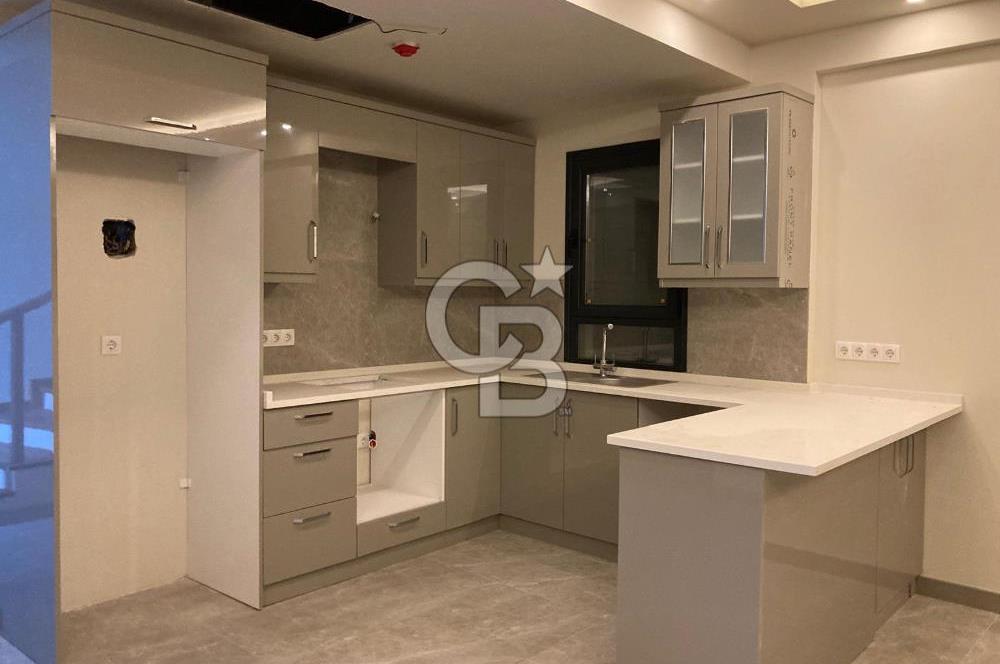 CB SMYRNA'DAN ÇEŞME ILICA'DA MÜSTAKİL HAVUZLU VİLLA