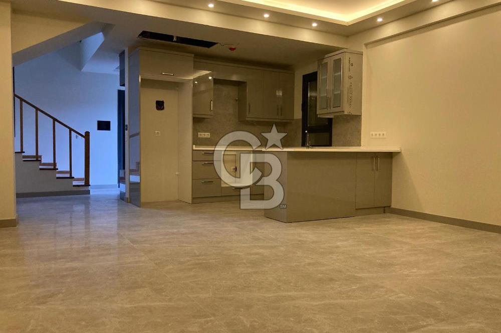 CB SMYRNA'DAN ÇEŞME ILICA'DA MÜSTAKİL HAVUZLU VİLLA