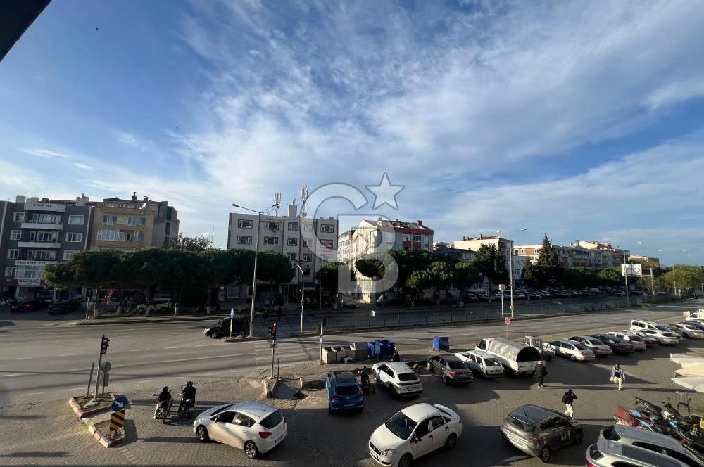 ÇANAKKALE LAPSEKİ ÇARŞI'DA OTOYOL CEPHELİ KİRALIK 2+1 DAİRE