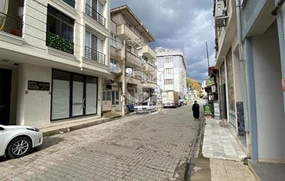 ZEYTİNLİ'NİN EN İŞLEK YOLU ÜZERİNDE YENİ BİNADA 131 M2 DÜKKAN